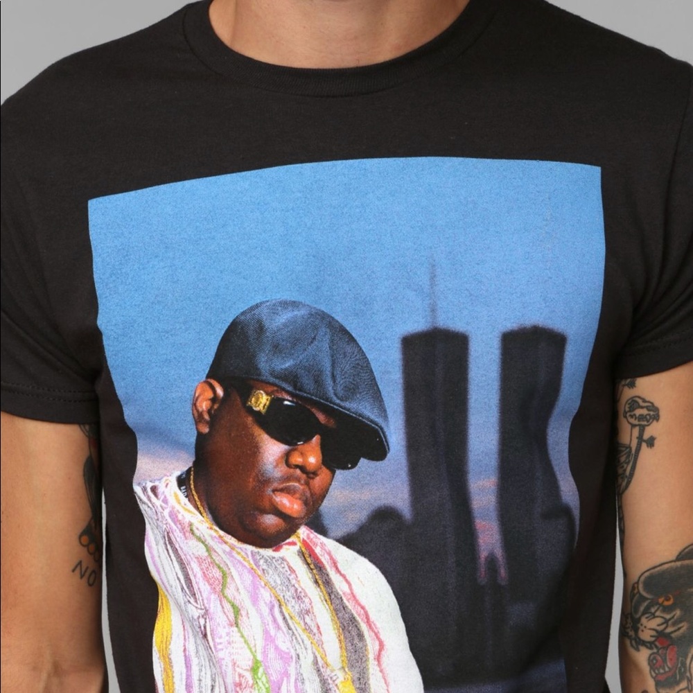 Vintage UO Biggie Skyline Tee